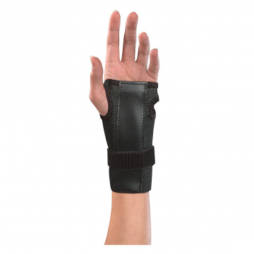 Mueller - Adjustable Wrist Brace With Splint - Black